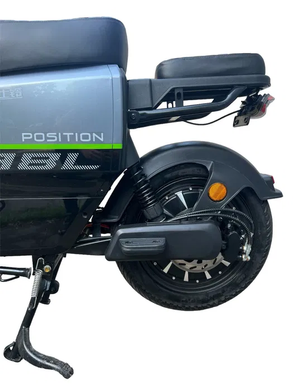 Електроскутер А8L 60v70Ah 17s 2700W