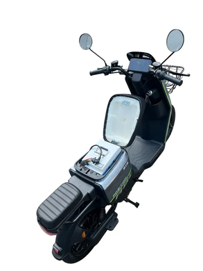 Електроскутер А8L 60v70Ah 17s 2700W