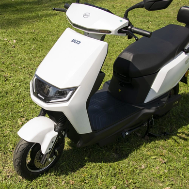 Электроскутер SUN2 Xdao Electric Scooter 1500W 72V25Ah, Белый