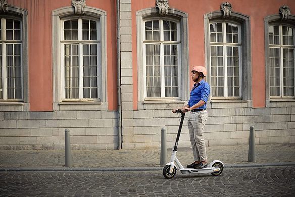 Електросамокат Segway-Ninebot MAX G30LE