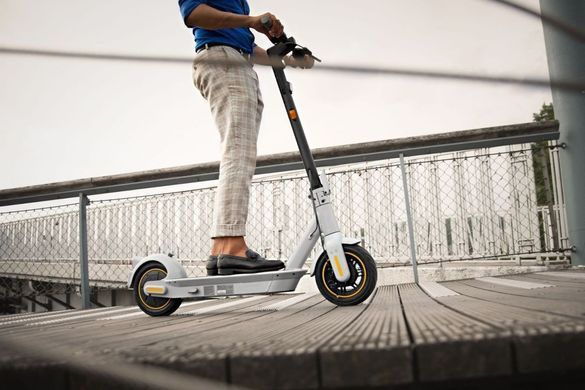 Електросамокат Segway-Ninebot MAX G30LE
